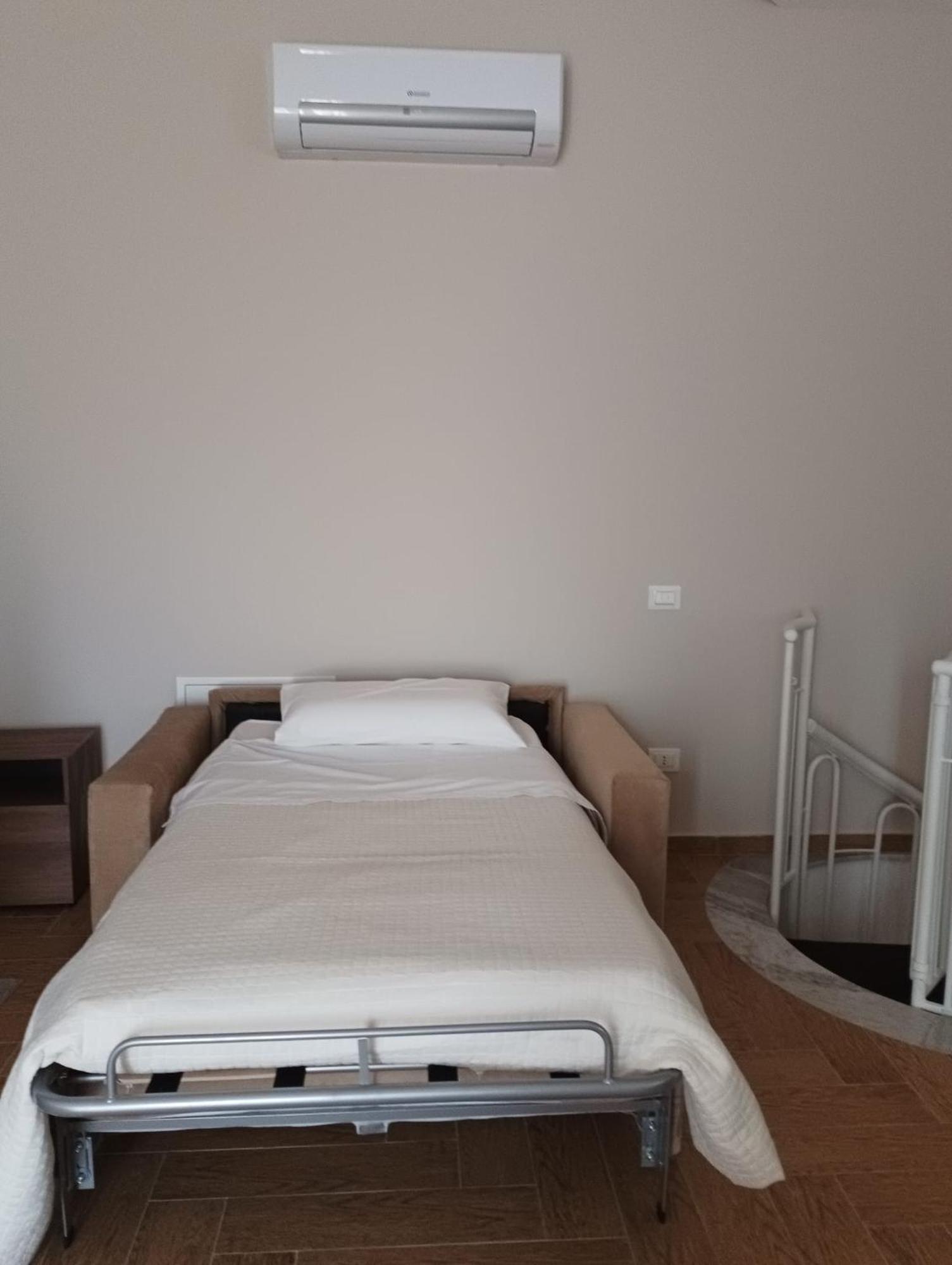 Ferienwohnung Divingreta 1820 Ottaviano Zimmer foto